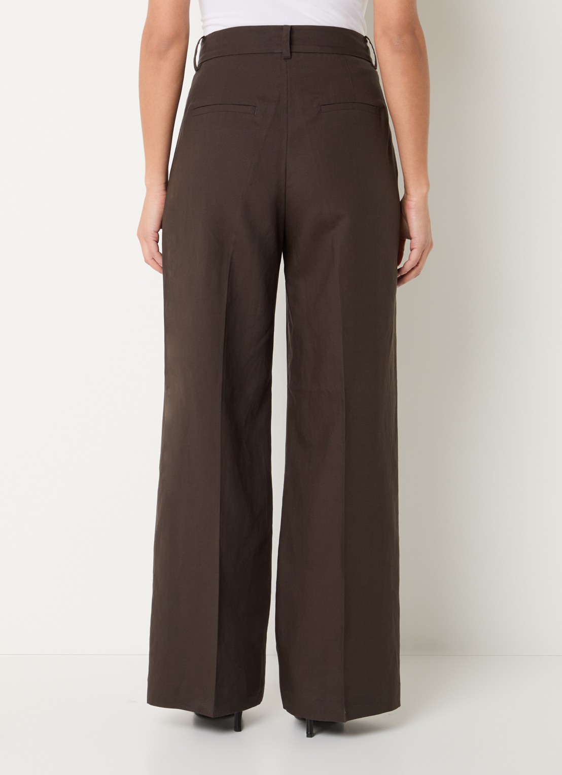 Copenhagen Muse Natu high waist loose fit pantalon in linnenblend - achterkant 3 donkerbruin