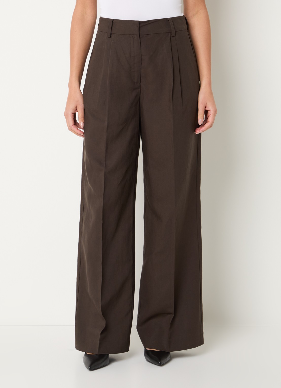 Copenhagen Muse Natu high waist loose fit pantalon in linnenblend - detail 4 donkerbruin