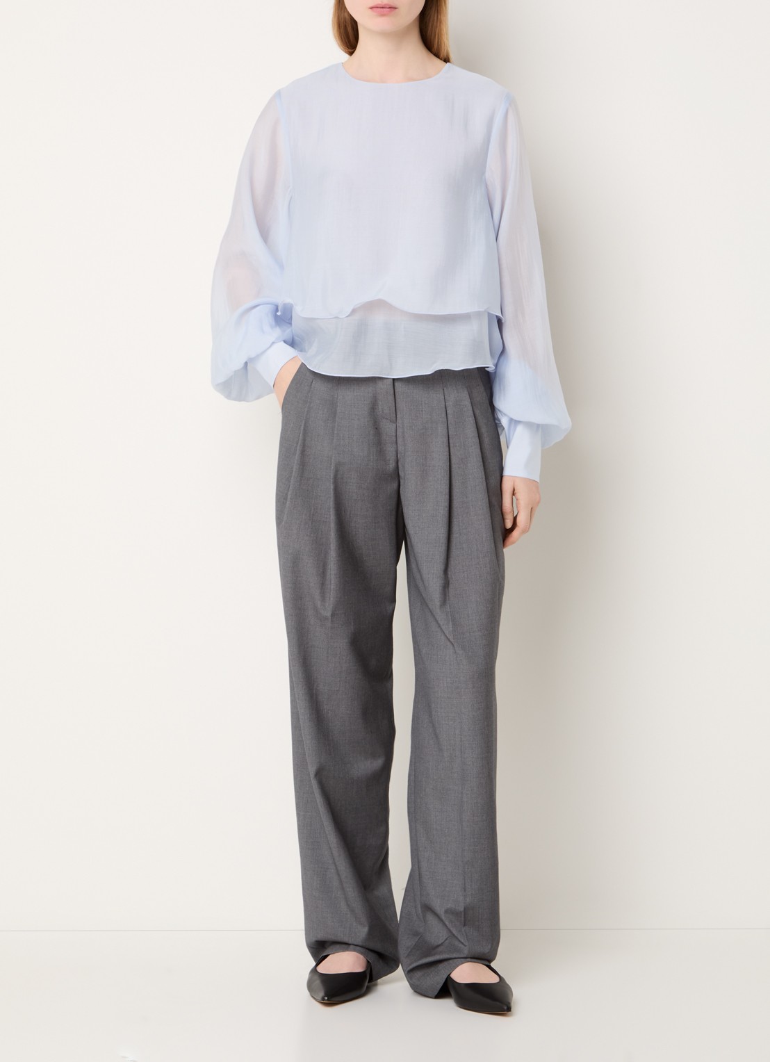 Copenhagen Muse Tilly semi-transparante tuniek  met volant - voorkant 4 lichtblauw