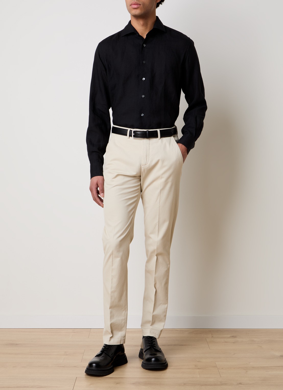 Corneliani Slim fit overhemd van linnen - voorkant 6 zwart