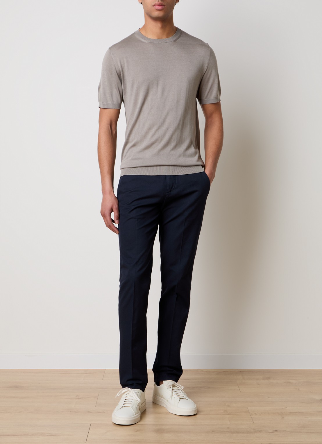 Corneliani T-shirt van zijde - voorkant 5 donkerbeige