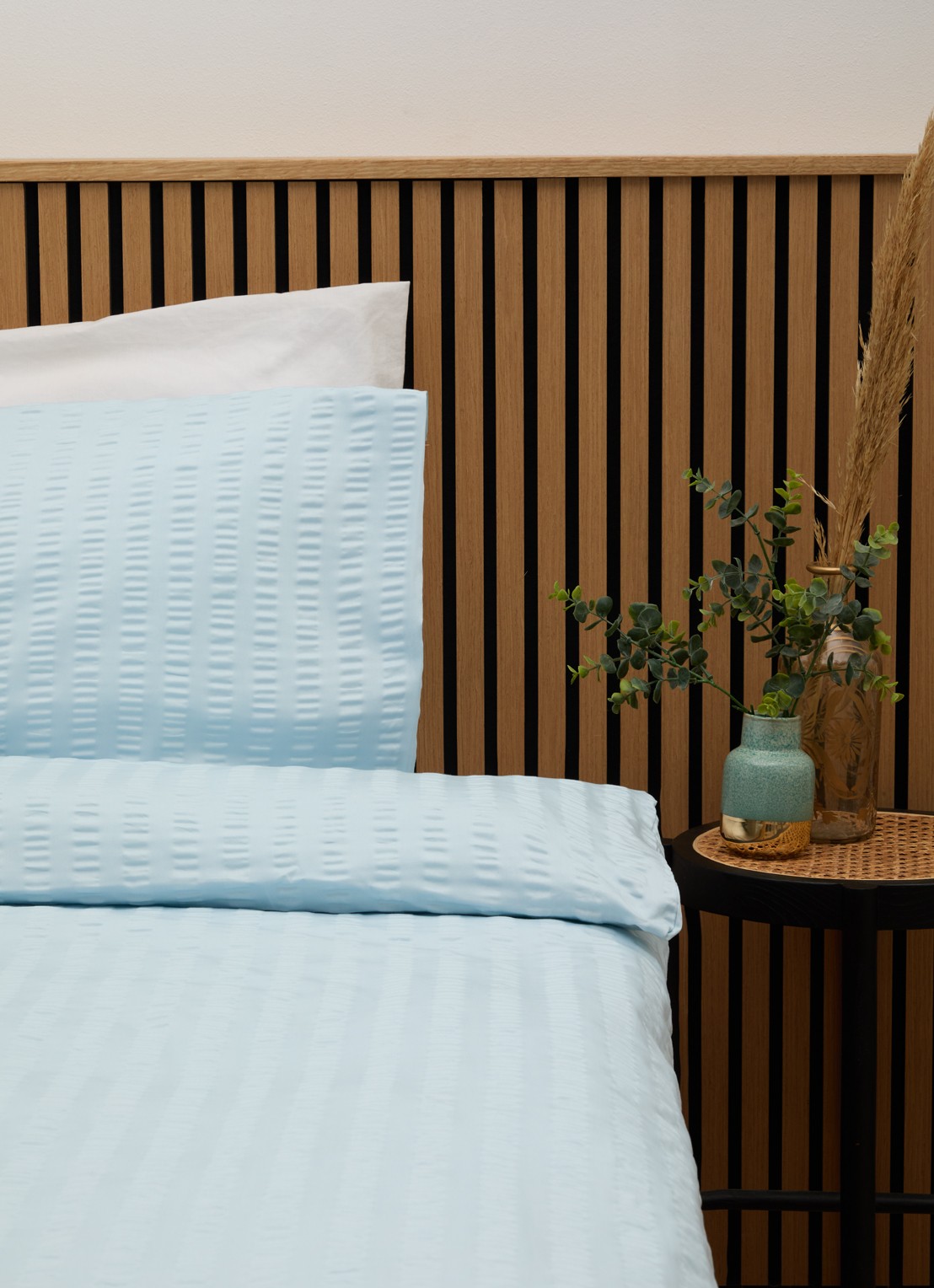 Crisp Sheets Smooth Waffle dekbedovertrekset van katoensatijn 200TC - inclusief kussenslopen - voorkant 3 lichtblauw