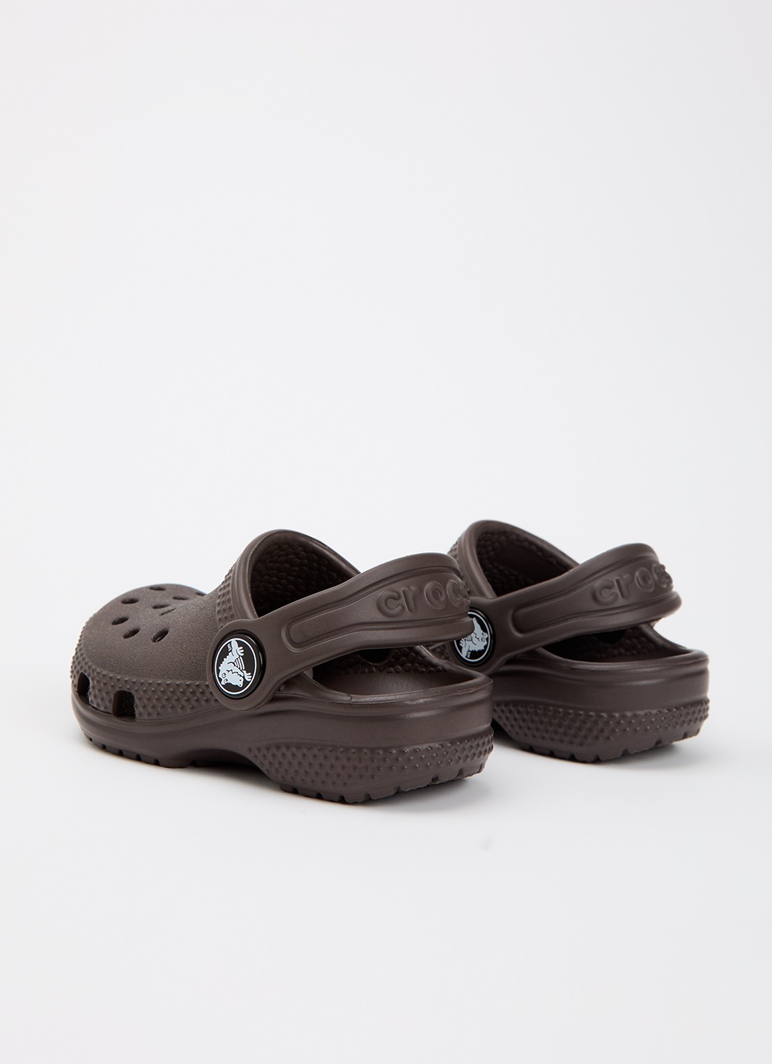 Crocs Classic Clog instapper met logo  - achterkant 3 donkerbruin