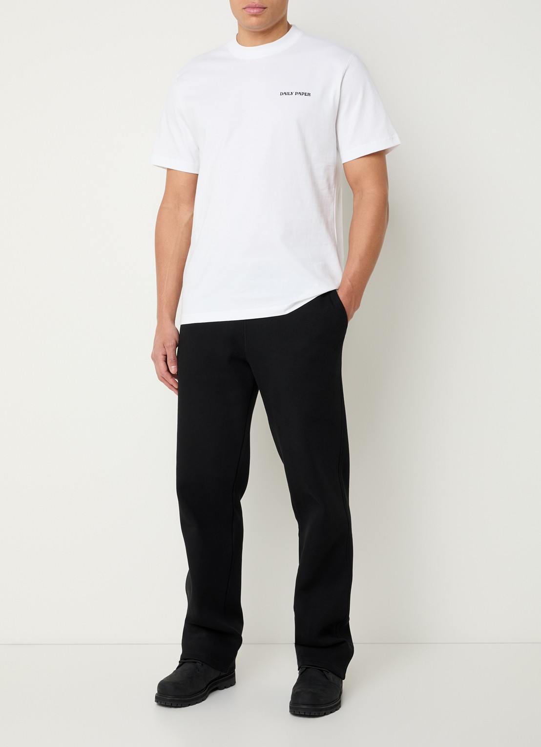Daily Paper Chain Shield T-shirt met logo- en backprint - voorkant 2 wit