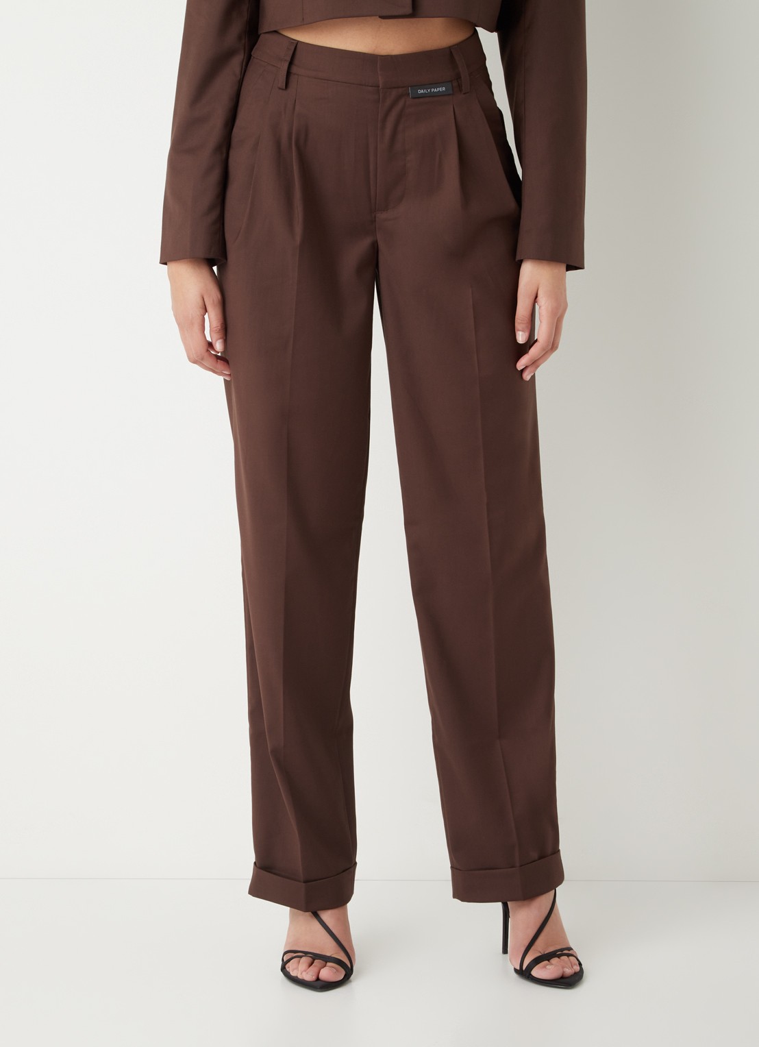 Daily Paper Meadow high waist straight fit pantalon met steekzakken - detail donkerbruin