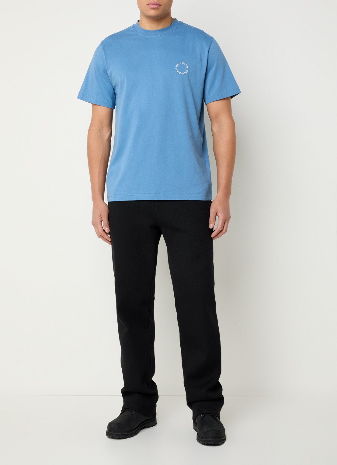 Daily Paper Orbit T-shirt met logo- en backprint - voorkant 2 blauw