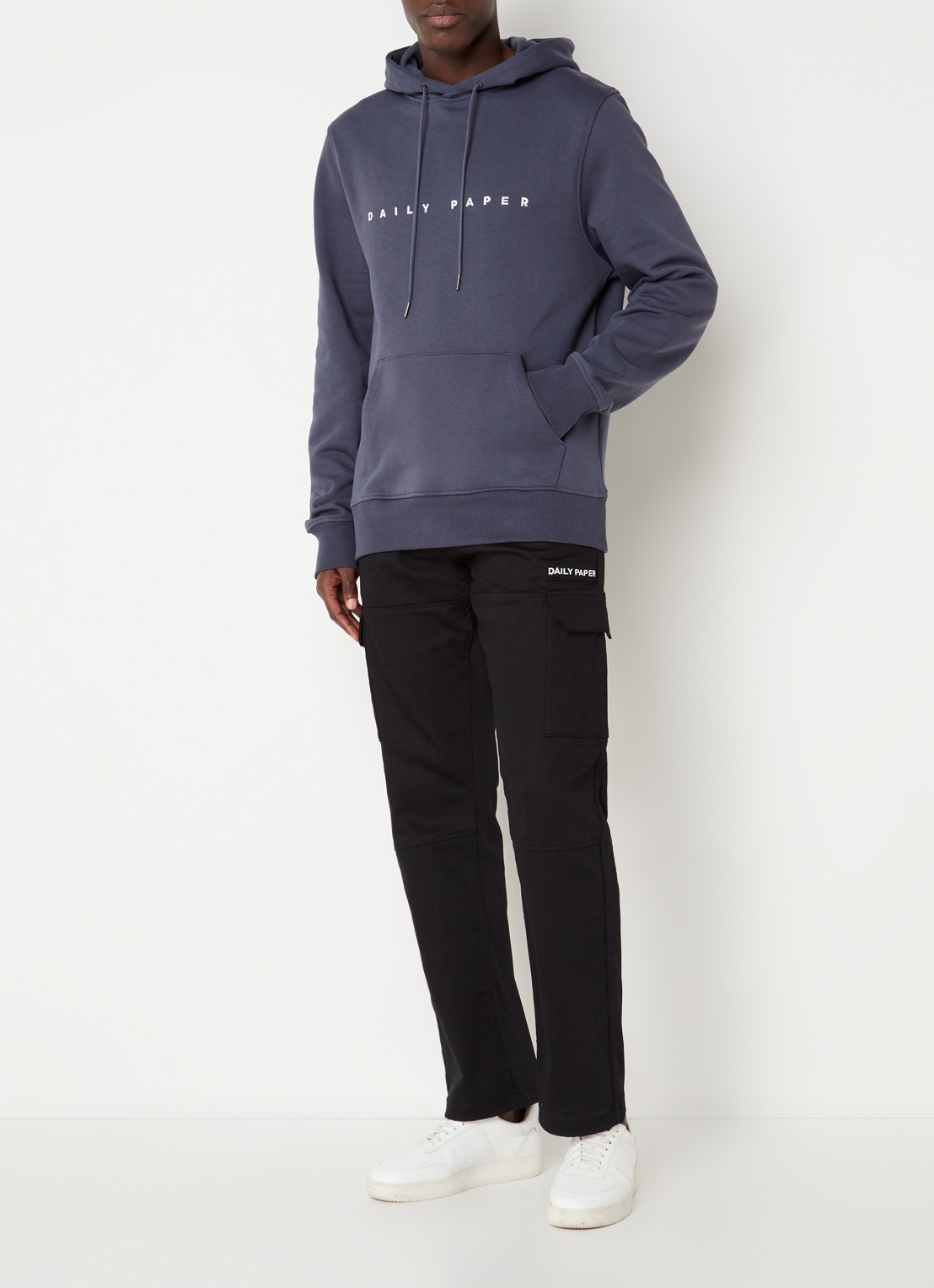 Daily Paper Straight fit cargobroek met logo - voorkant 2 zwart