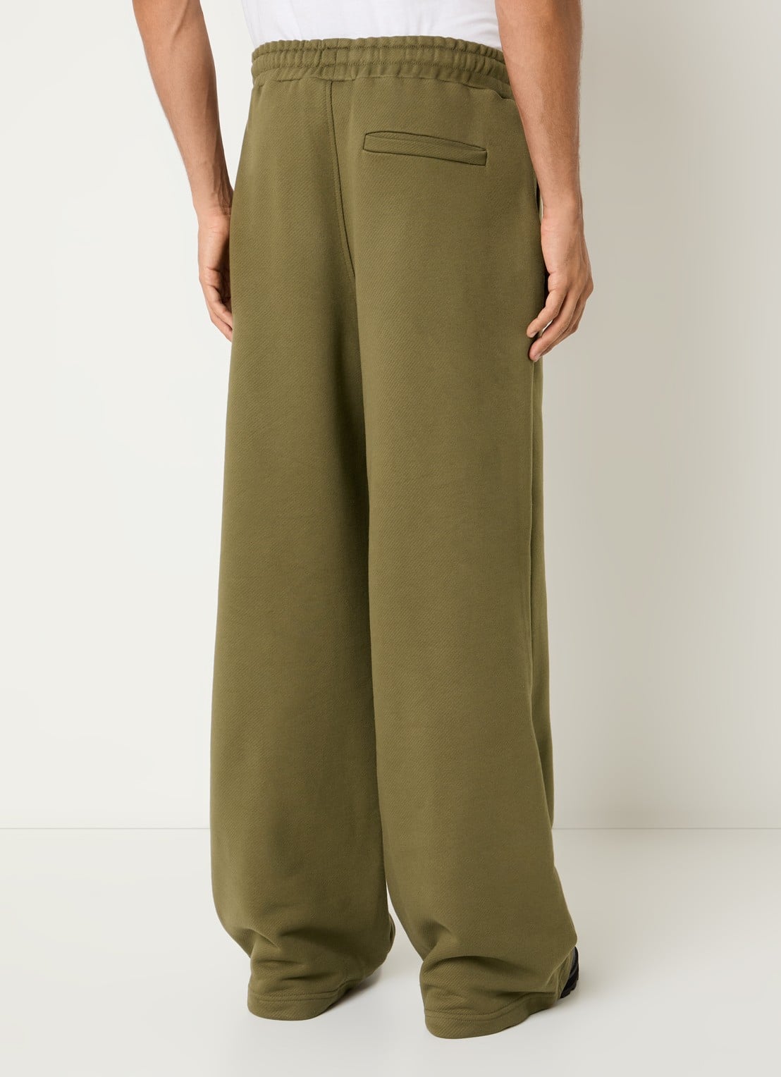 Daily Paper Wide leg broek met logo - achterkant 3 brons