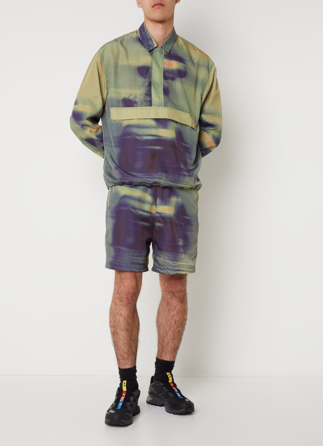 Daily Paper Yaro Hazy loose fit korte broek met print - voorkant 2 lichtgroen