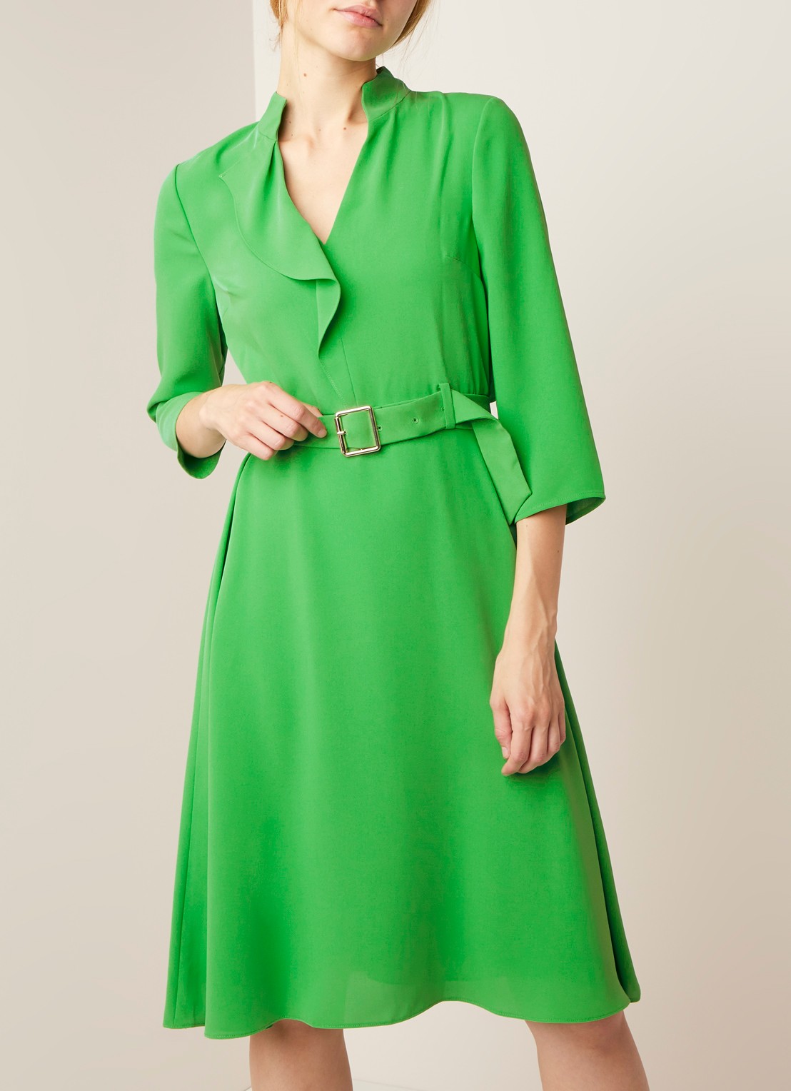 Damsel in a Dress Cindie midi jurk van crêpe met ceintuur - detail 2 groen