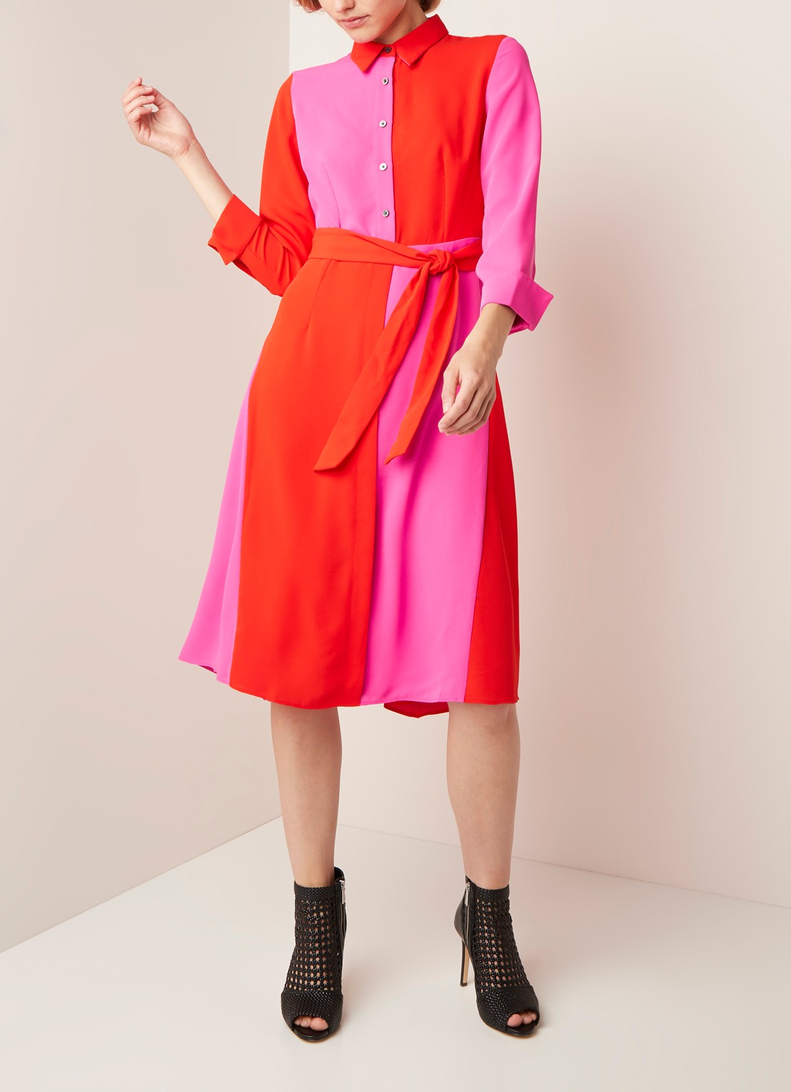 Damsel in a Dress Mila blousejurk met colourblocking en strikceintuur - voorkant 3 donkeroranje