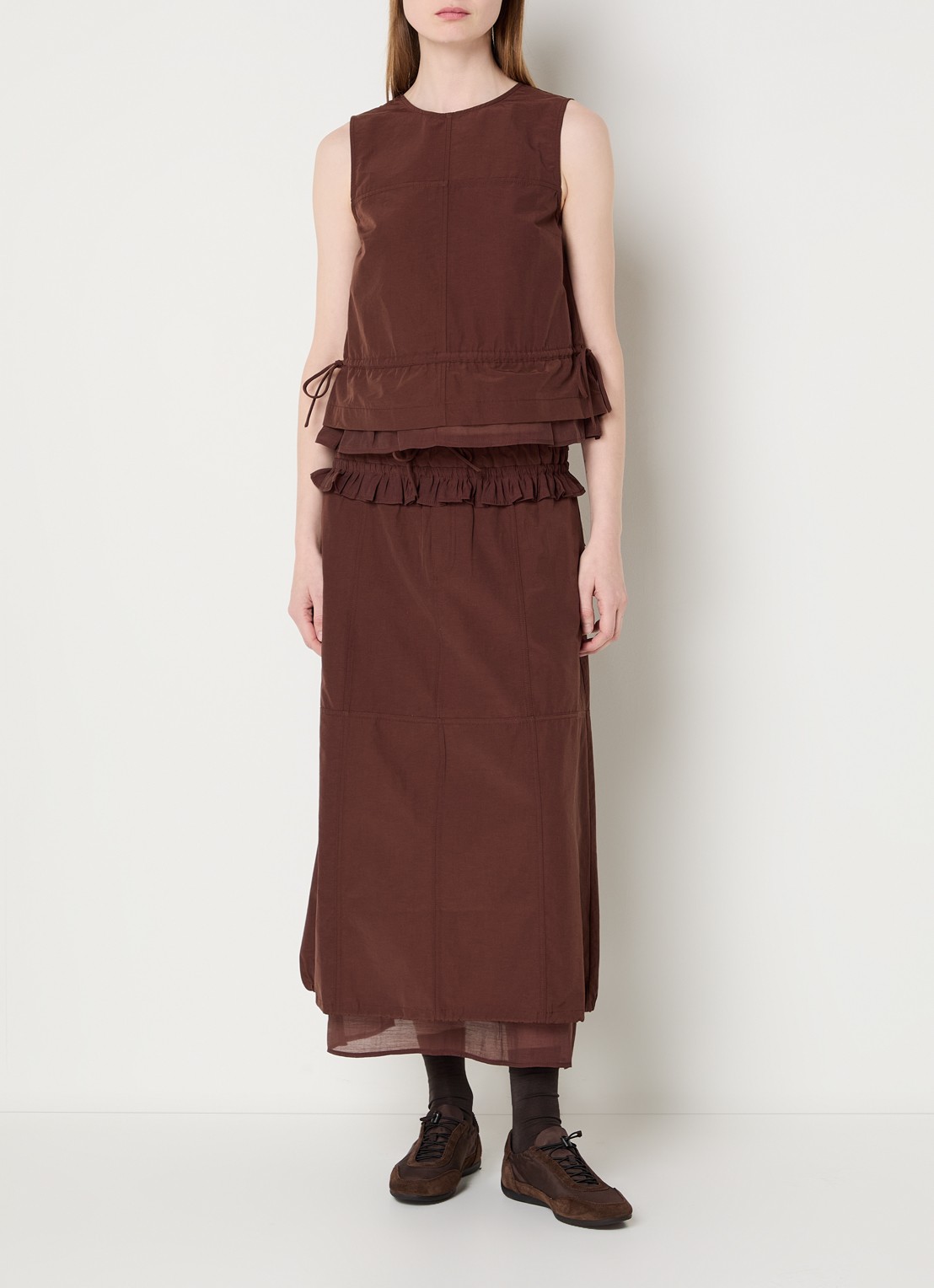 Damson Madder Amber midi rok met ruches - voorkant 3 donkerbruin