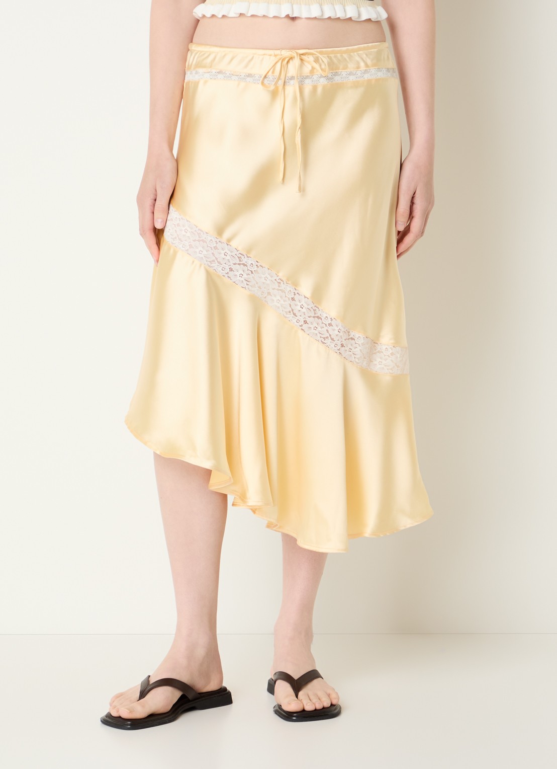 Damson Madder Delphia midi rok van satijn met broderie - detail 3 geel