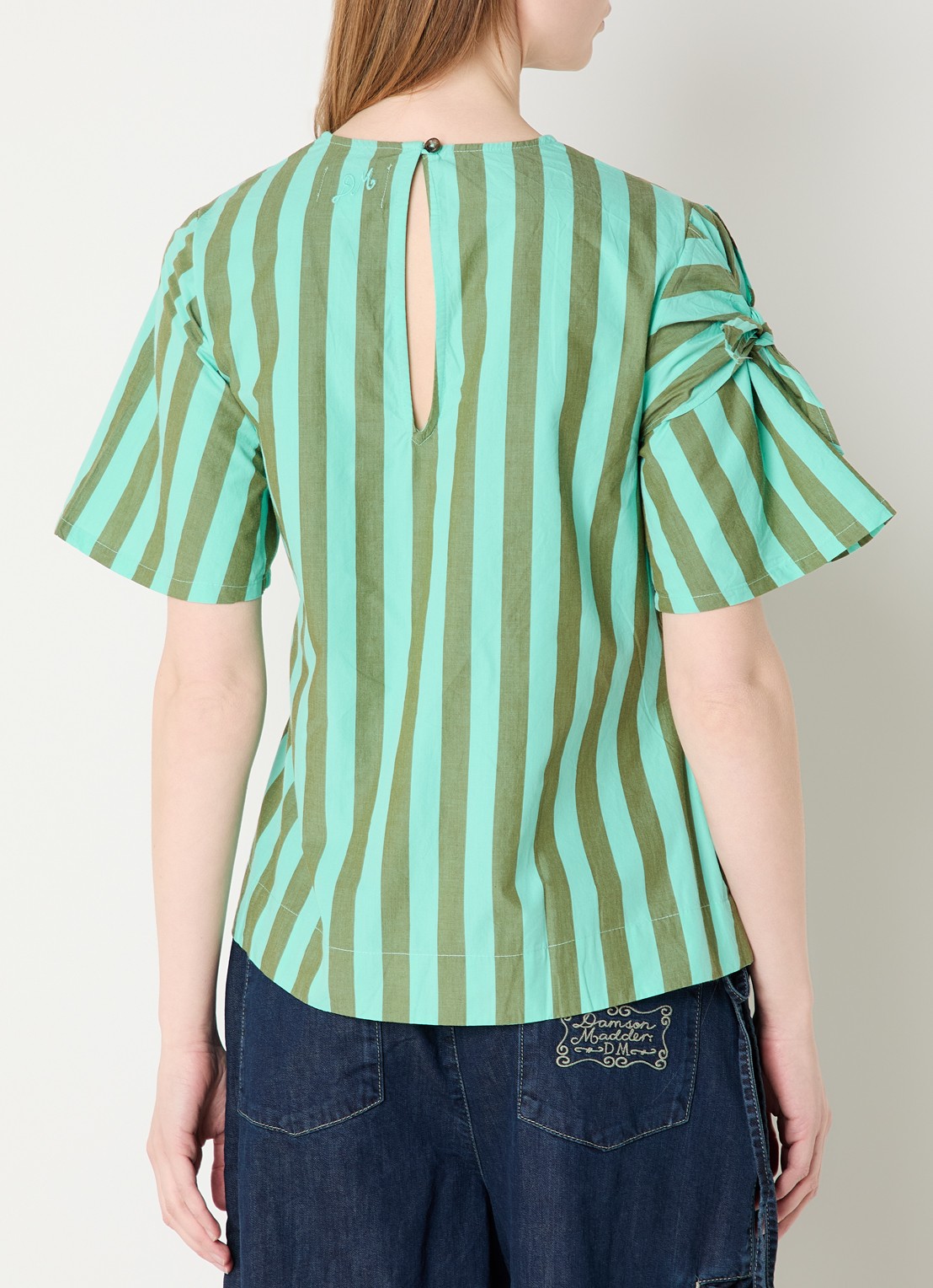Damson Madder Estelle top met streepprint en gestrikt detail - achterkant groen