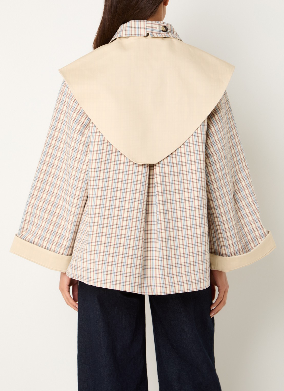 Damson Madder Jerry cropped trenchcoat met steekzakken - achterkant 2 beige