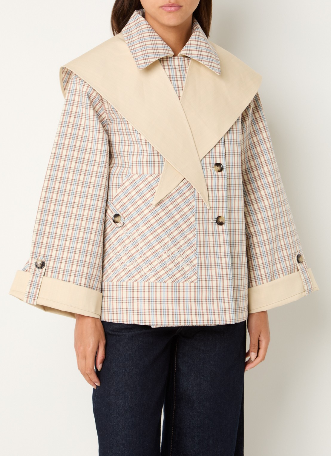 Damson Madder Jerry cropped trenchcoat met steekzakken - detail beige