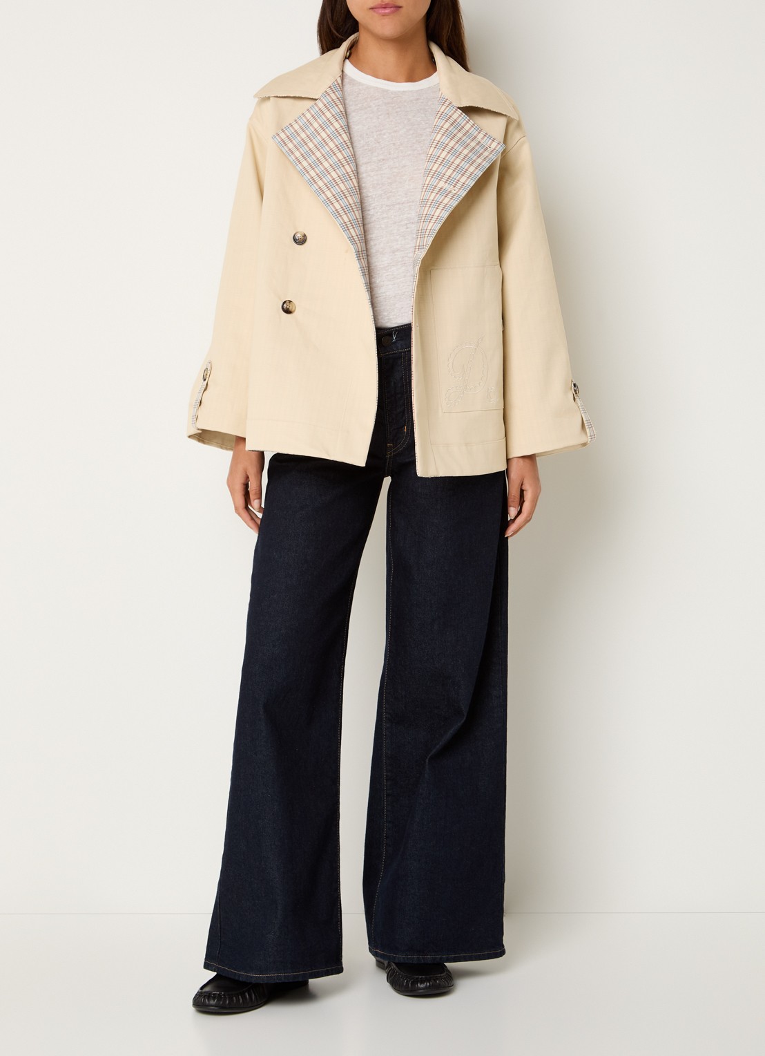 Damson Madder Jerry cropped trenchcoat met steekzakken - voorkant 4 beige