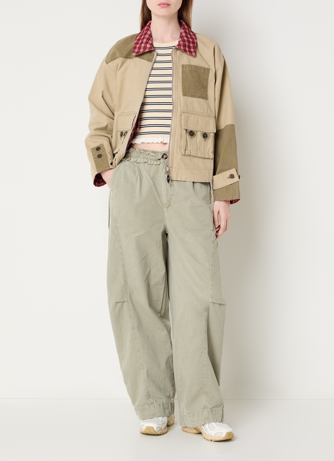 Damson Madder Marcelle reversible jack met klepzakken - voorkant 3 beige