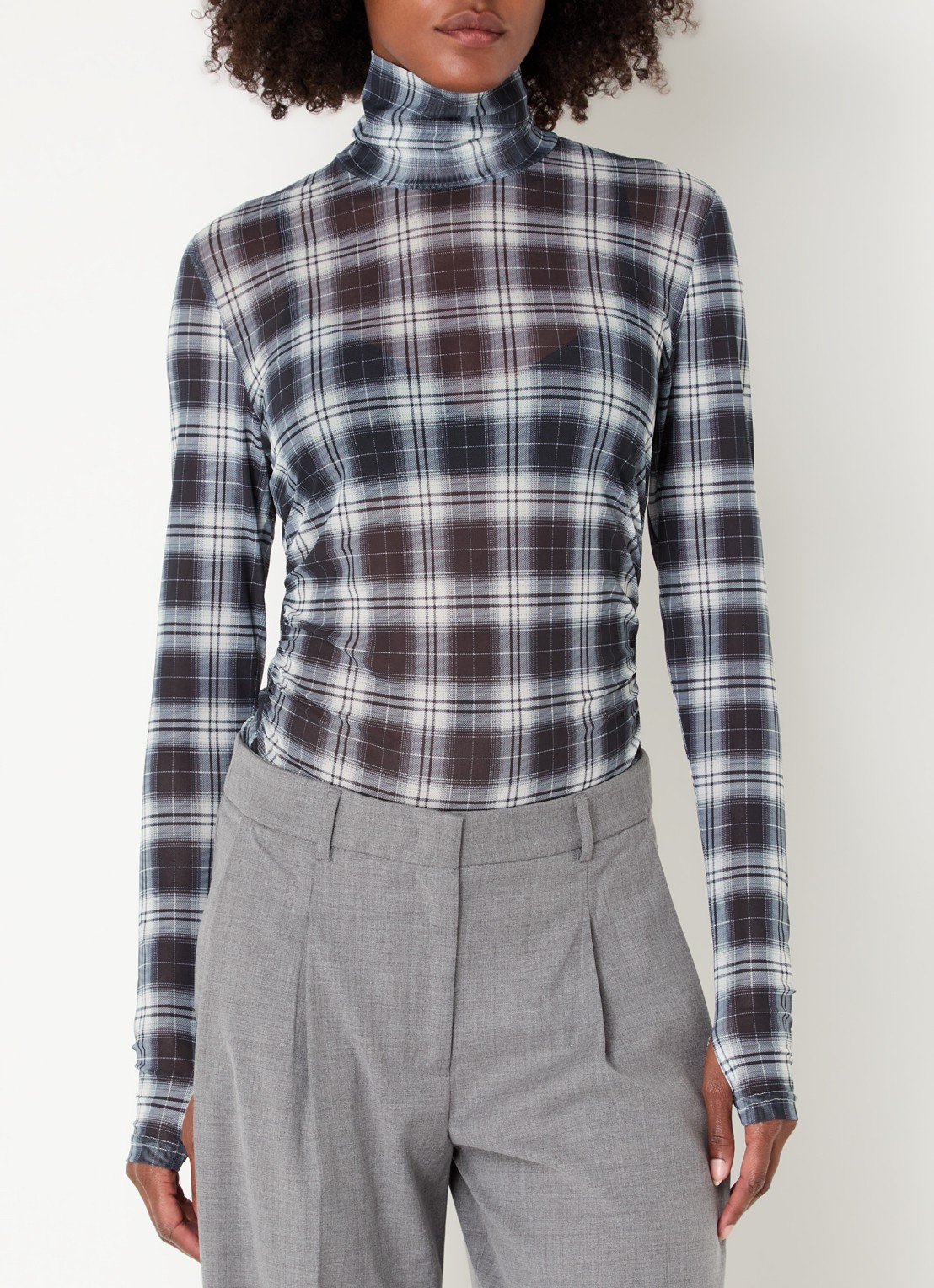 Dante 6 Casha semi-transparante top met ruitdessin - detail 3 grijs