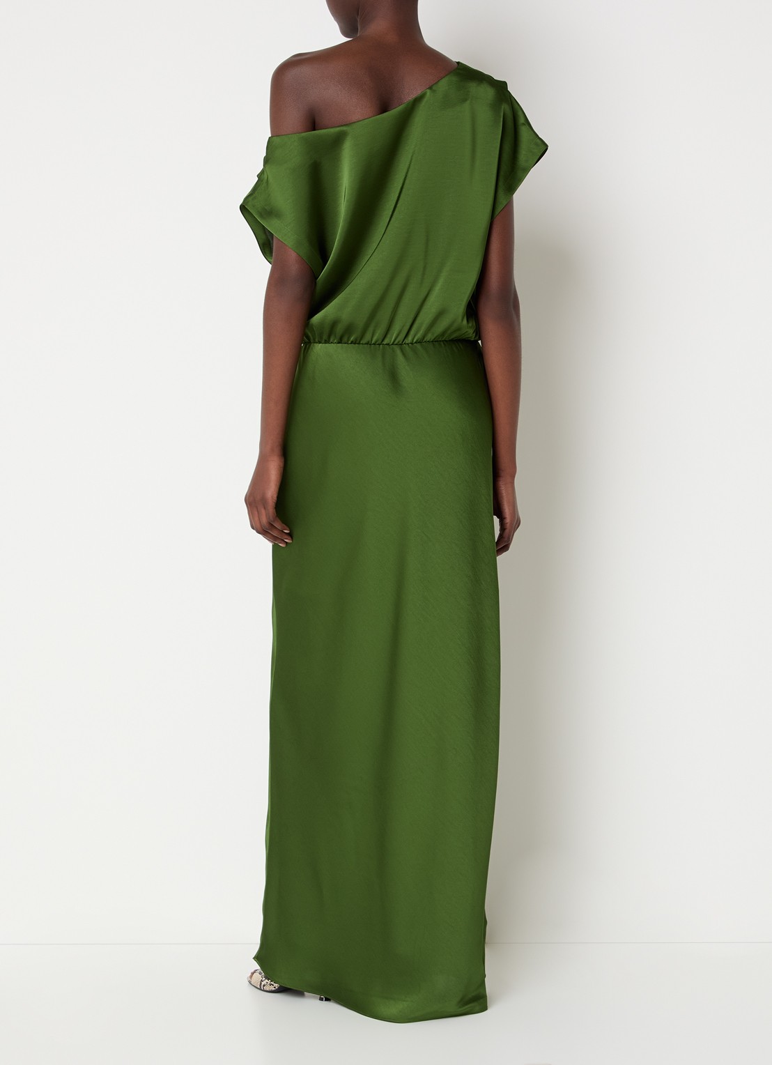 Dante 6 Epic one shoulder maxi jurk van satijn met split - achterkant 3 legergroen