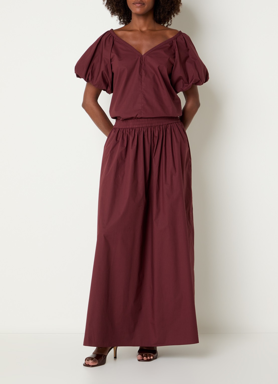 Dante 6 Gisole mid waist maxi rok met split - voorkant 3 kastanjebruin