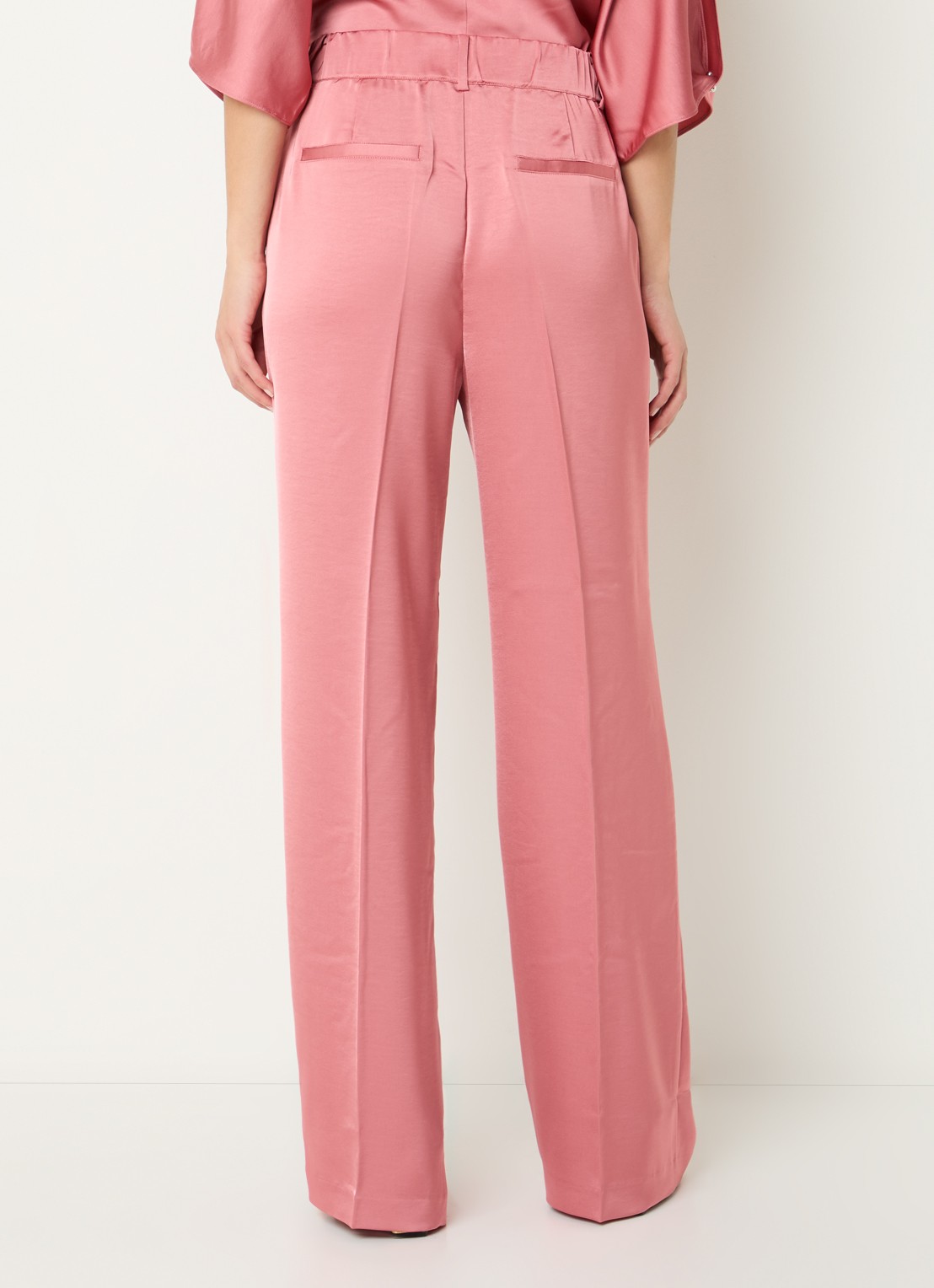 Dante 6 High waist wide fit pantalon van satijn  - achterkant 4 roze