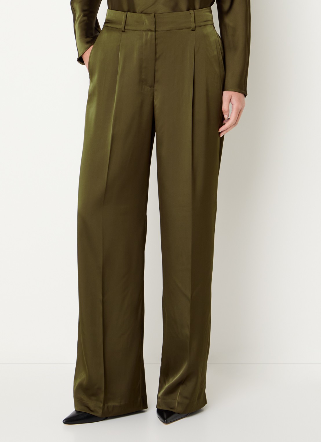Dante 6 Jules high waist loose fit pantalon van satijn - detail donkergroen