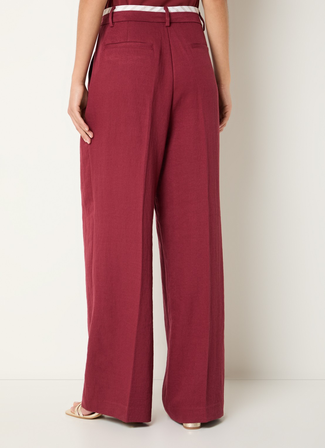 Dante 6 Kenila high waist wide fit pantalon met steekzakken - achterkant donkerrood