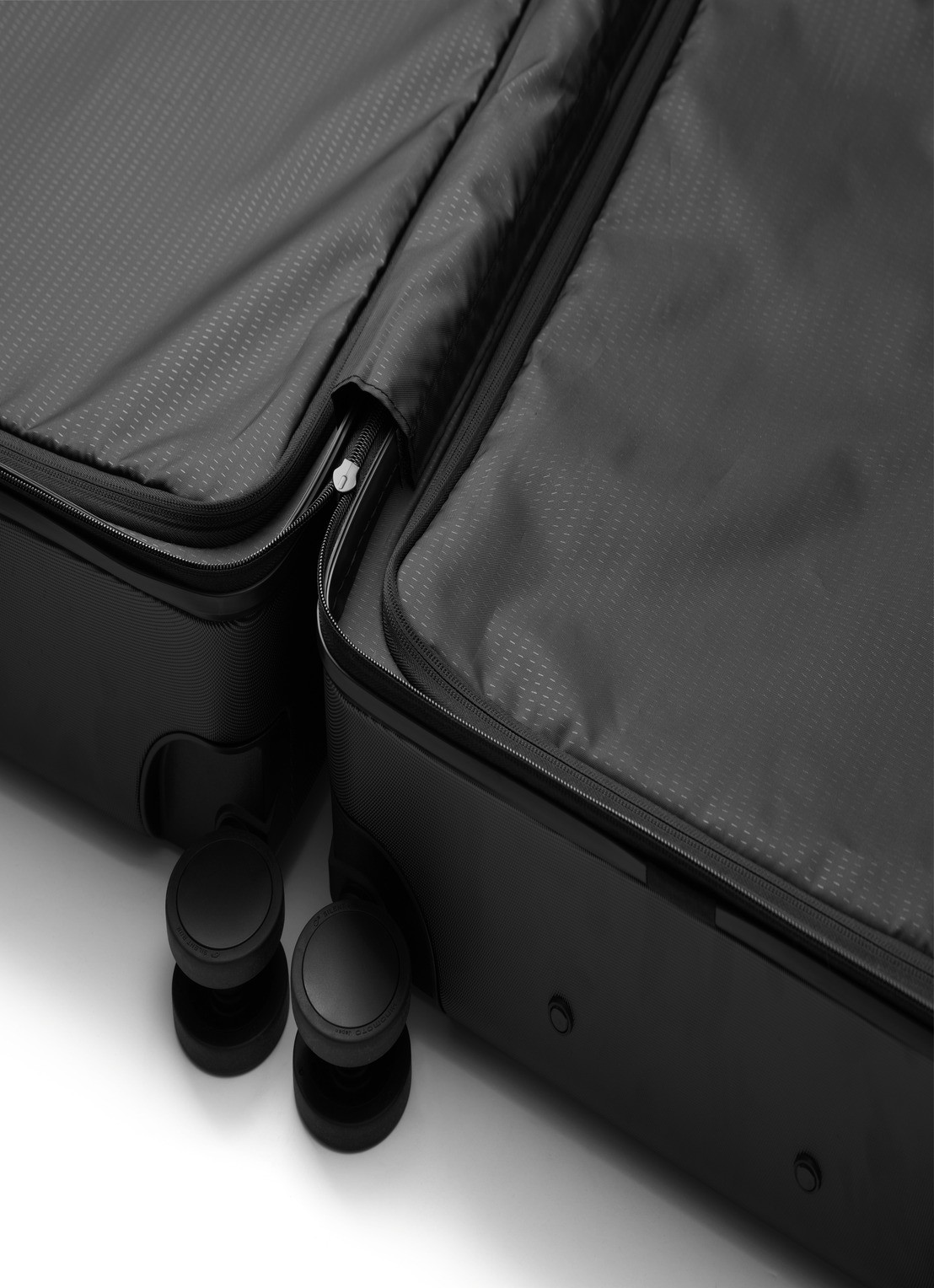 Db Ramverk Check-in Large spinner 78 cm - detail 4 zwart