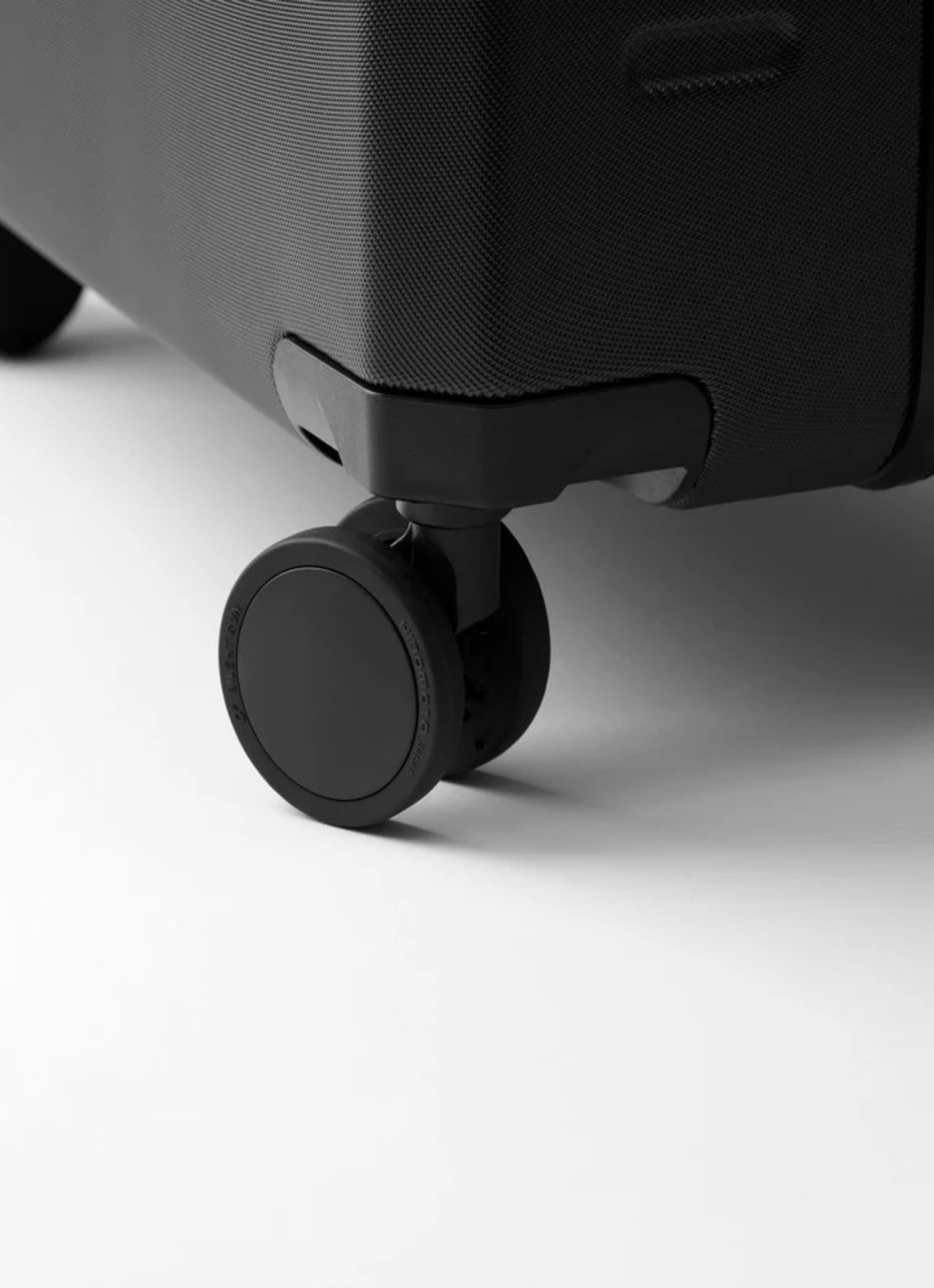 Db Ramverk Check-in Medium spinner 86 cm - detail 3 zwart