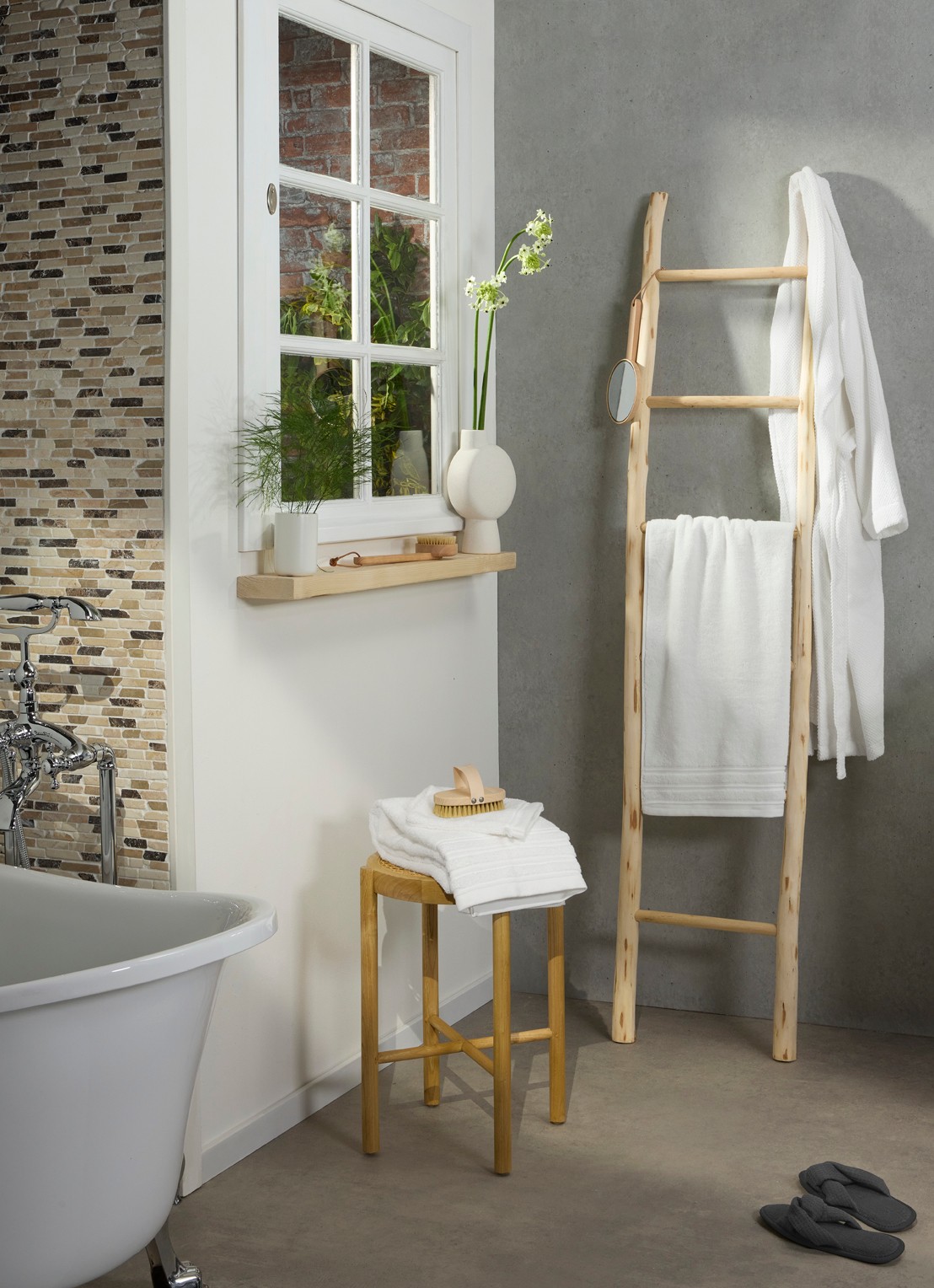 de Bijenkorf Home Evolution badlaken - 580 gr/m2 - 70 x 140 cm - voorkant 4 wit
