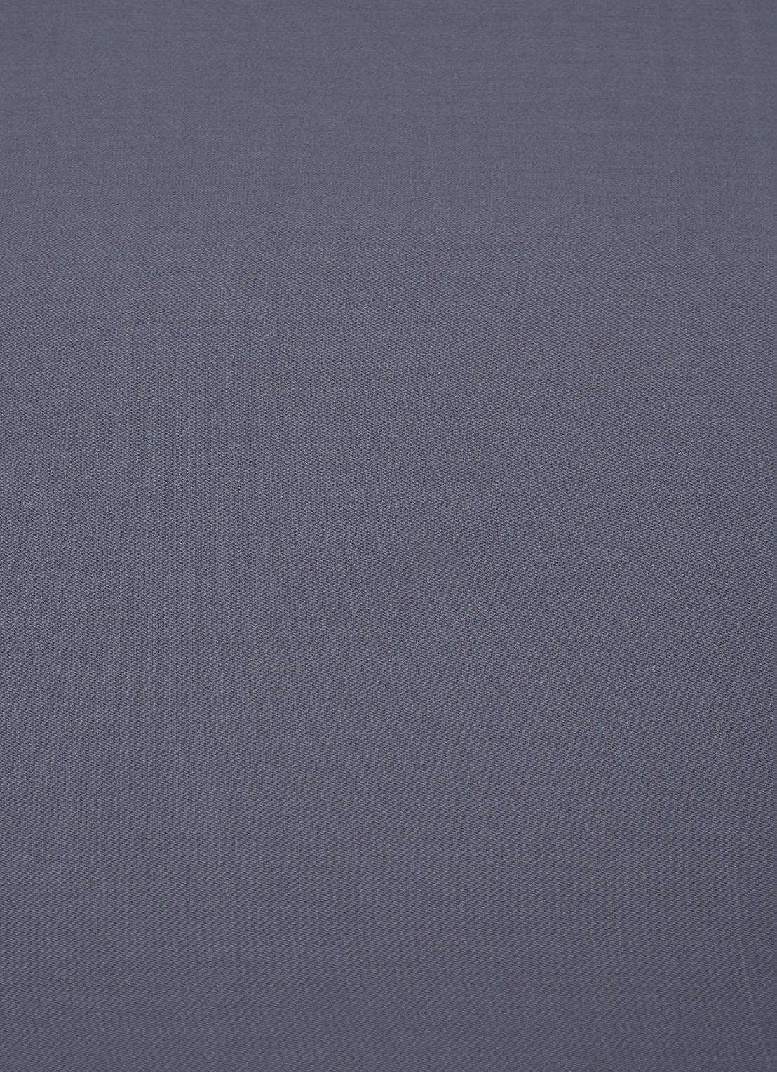 de Bijenkorf Home Hoeslaken van  katoensatijn 300TC, hoekhoogte 30 cm - voorkant 2 donkerblauw