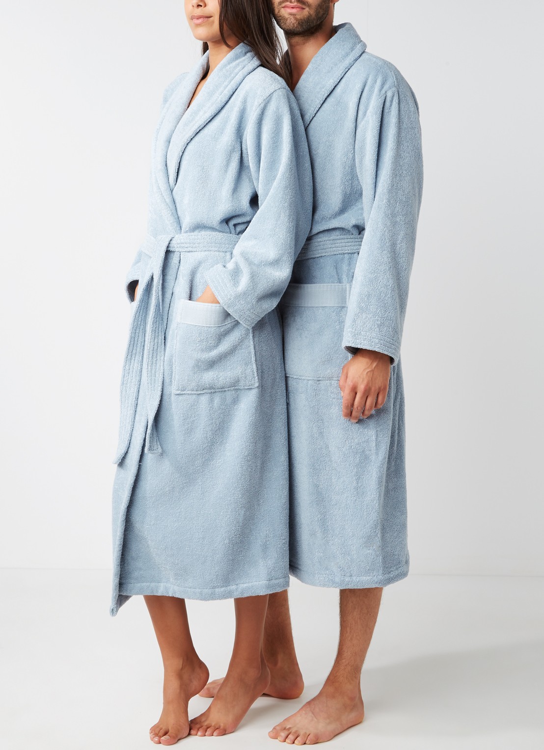 de Bijenkorf Home  Softness badjas van  katoen - unisex - voorkant 4 blauwgrijs