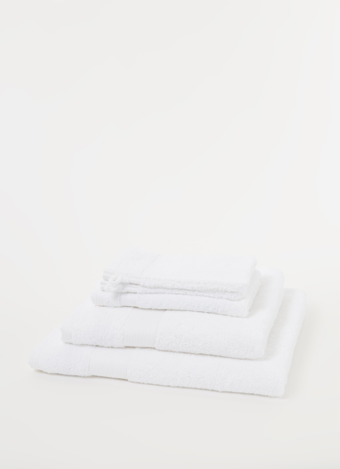 de Bijenkorf Home  Softness badlaken - 600 gr/m2 - 70 x 140 cm - voorkant 3 wit