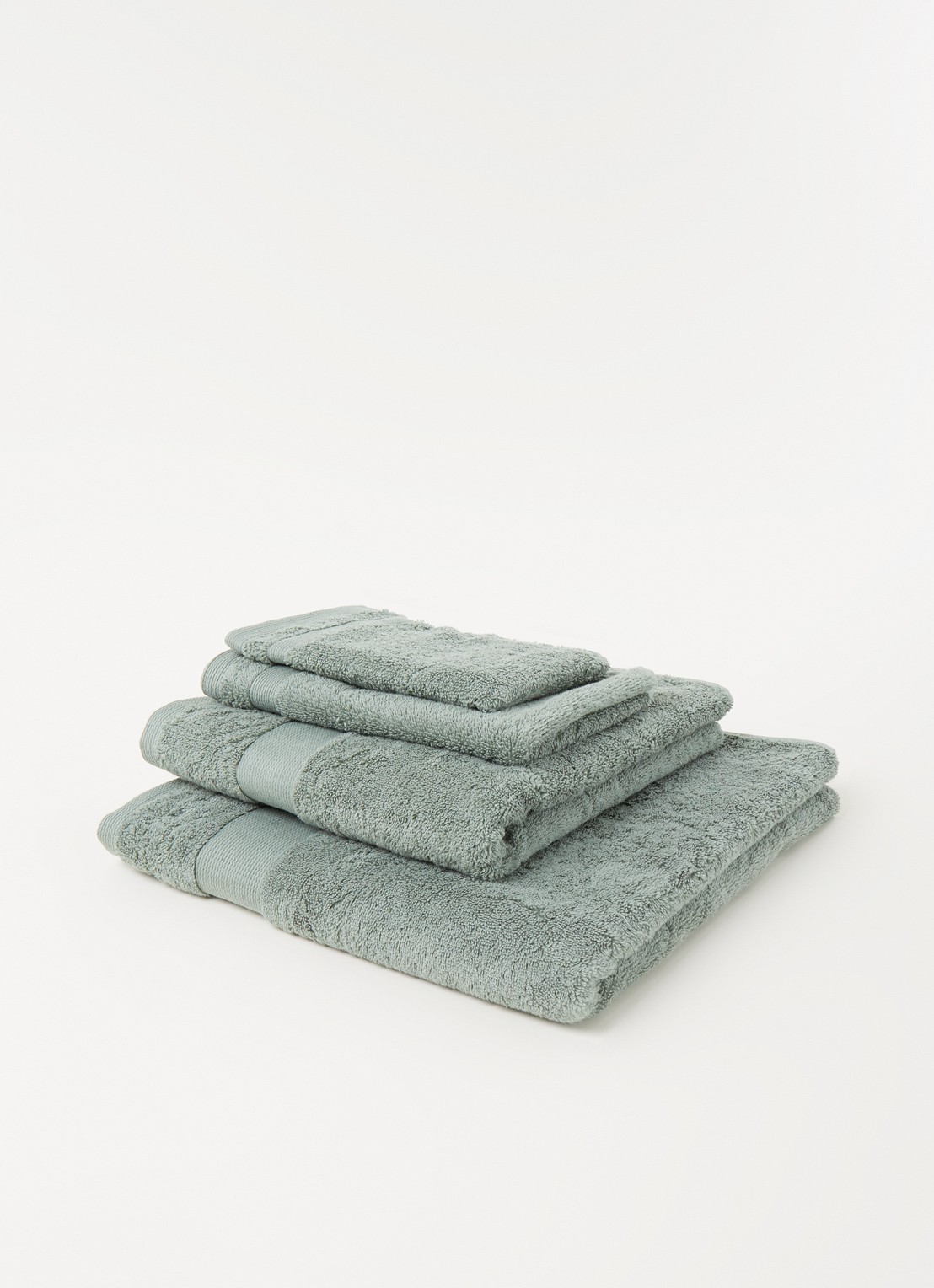 de Bijenkorf Home  Softness badlaken - 600 gr/m2 - 70 x 140 cm - voorkant 3 zeegroen