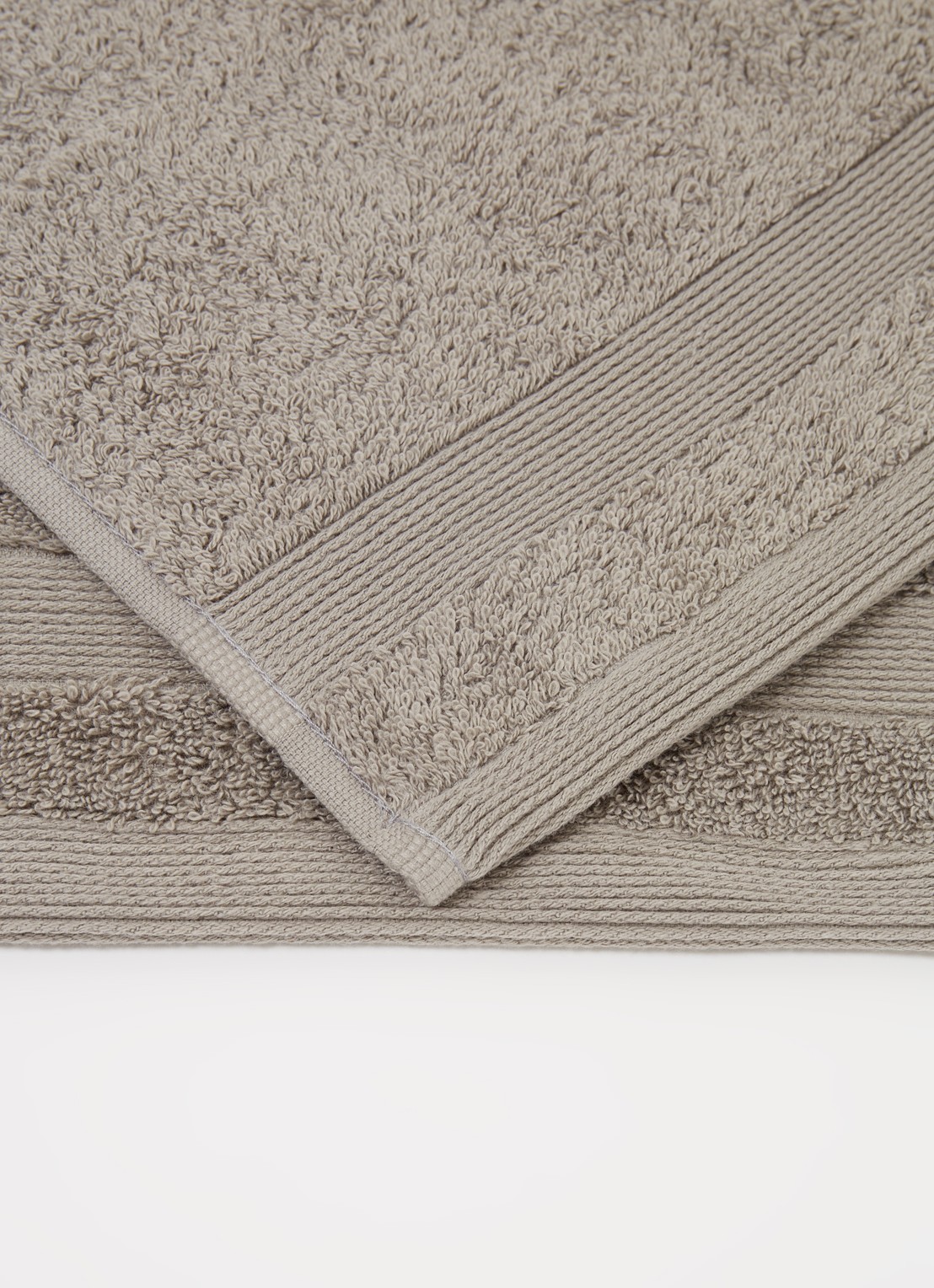 de Bijenkorf Home  Softness gastendoek - 600 gr/m2 - 30 x 50 cm - detail 3 grijs