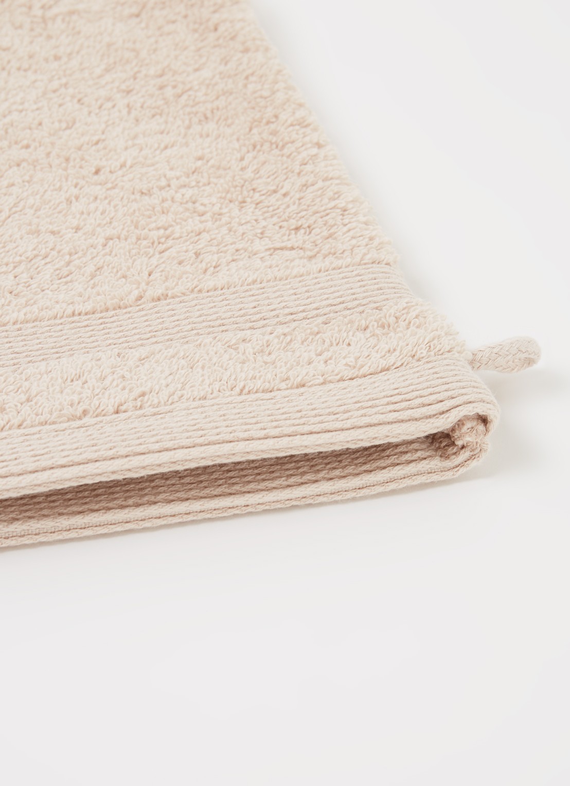 de Bijenkorf Home  Softness washand - 600 gr/m2 - 16 x 21 cm set van 2 - detail beige