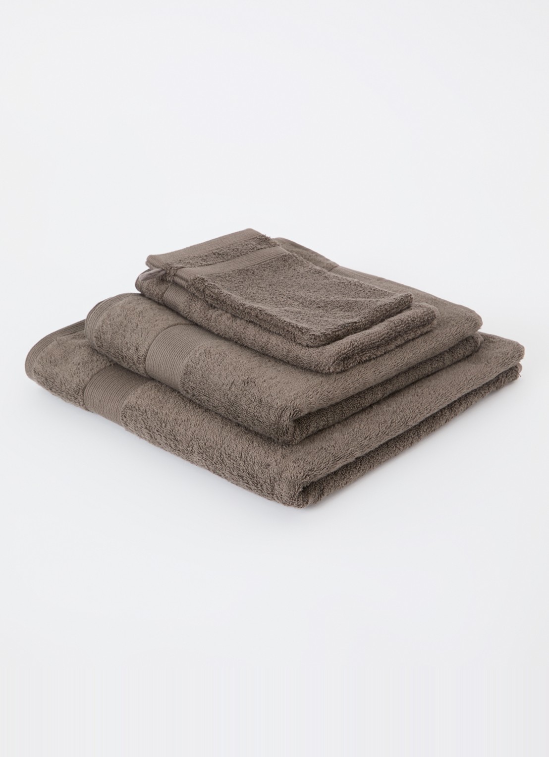 de Bijenkorf Home  Softness washand - 600 gr/m2 - 16 x 21 cm set van 2 - voorkant 3 bruin