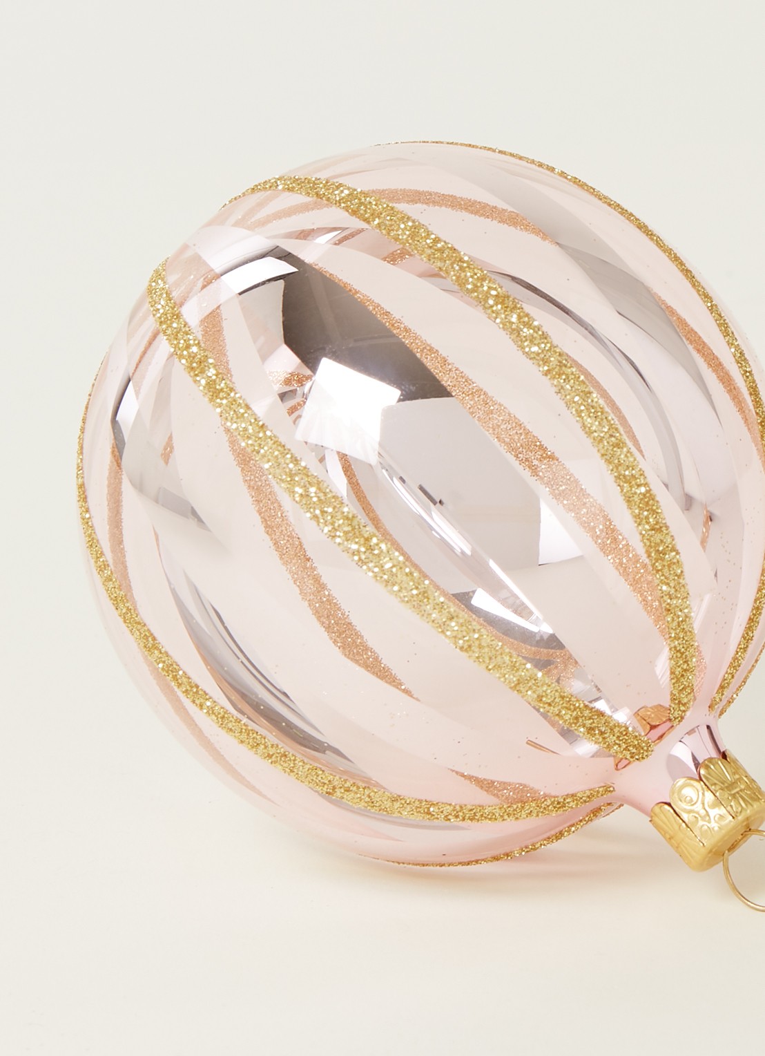 de Bijenkorf Kerstbal 8 cm - detail roségoud