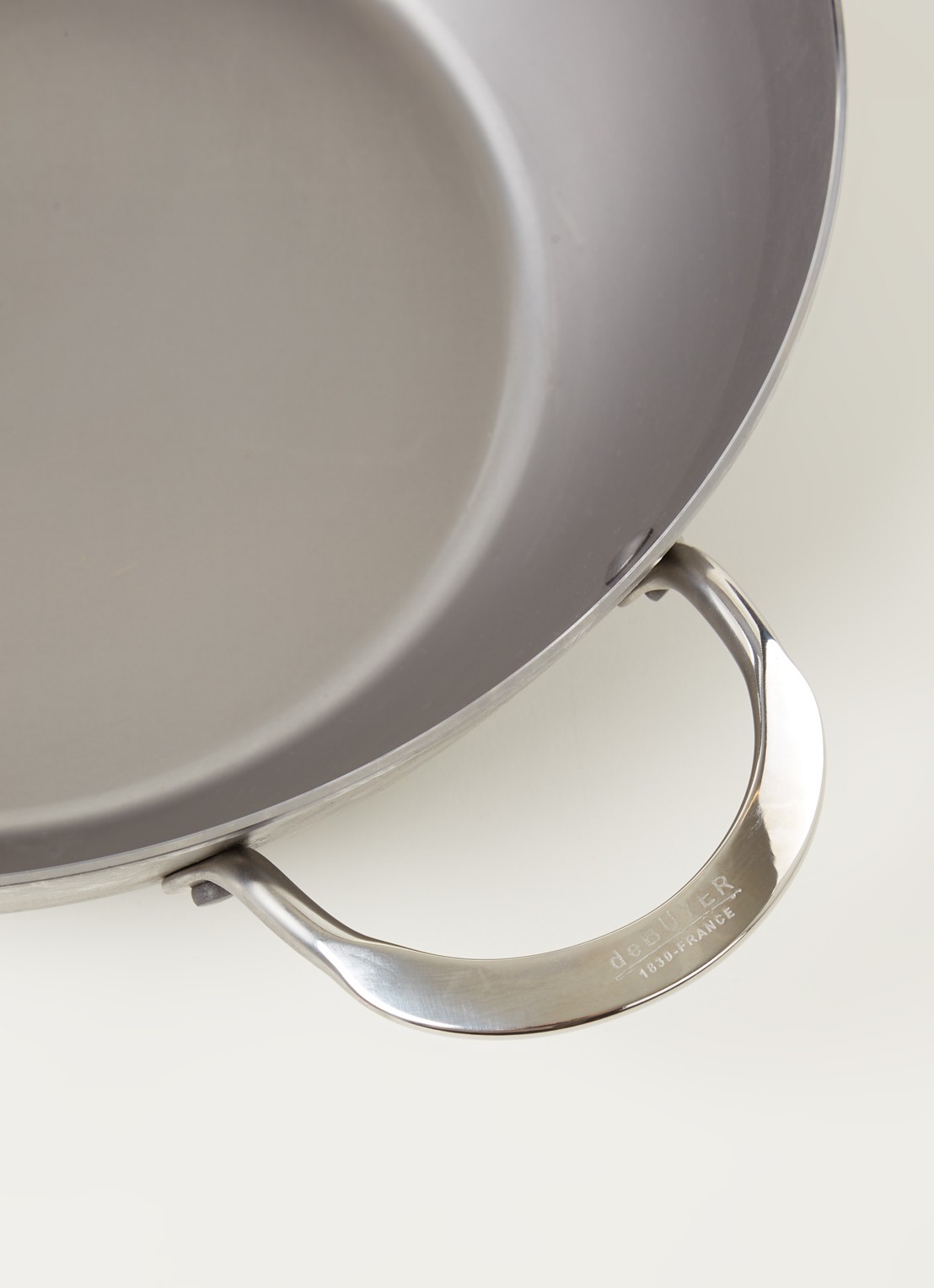 De Buyer Mineral B wokpan Ø32 cm - detail 3 grijs