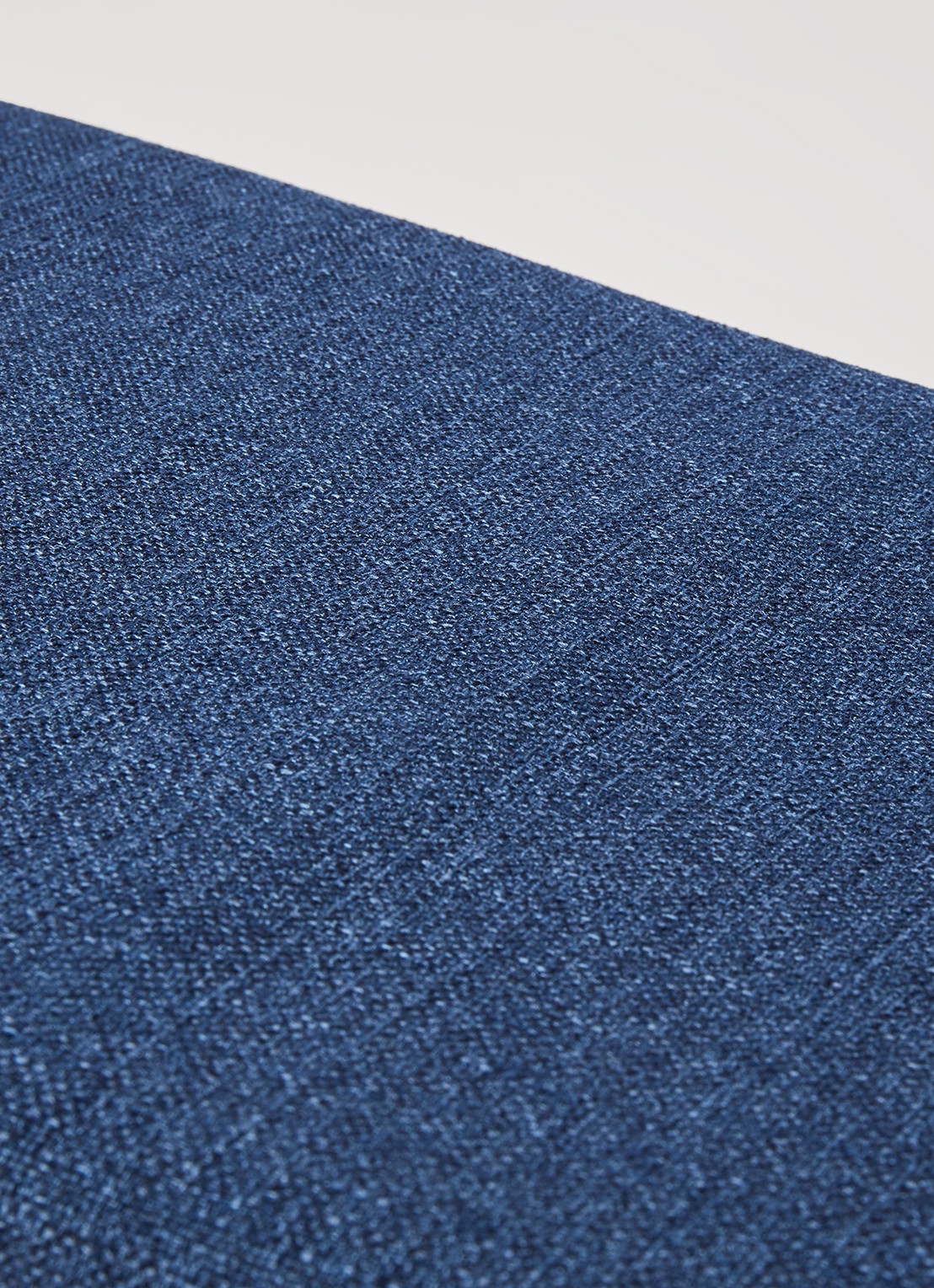 De Witte Lietaer Gibson tafelkleed 145 x 220 cm - detail 3 donkerblauw
