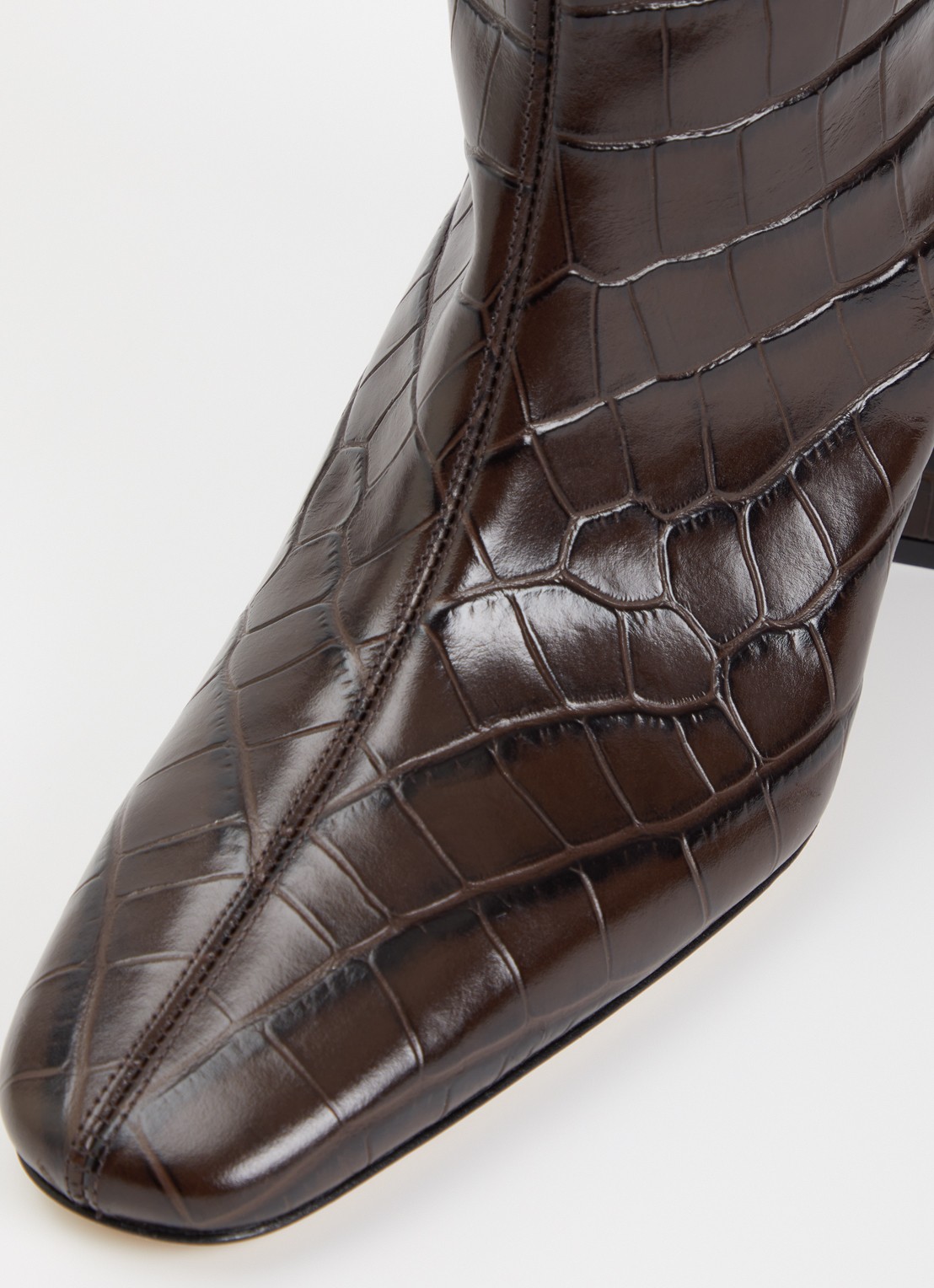 Dear Frances Alma laars van kalfsleer met crocostructuur - detail 3 donkerbruin