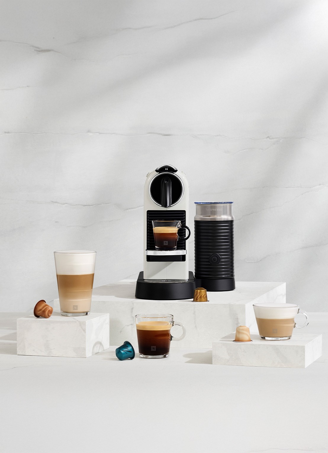 DeLonghi Citiz & Milk Nespresso Koffiecupmachine - Met melkopschuimer - EN267.BAE - detail 2 zwart