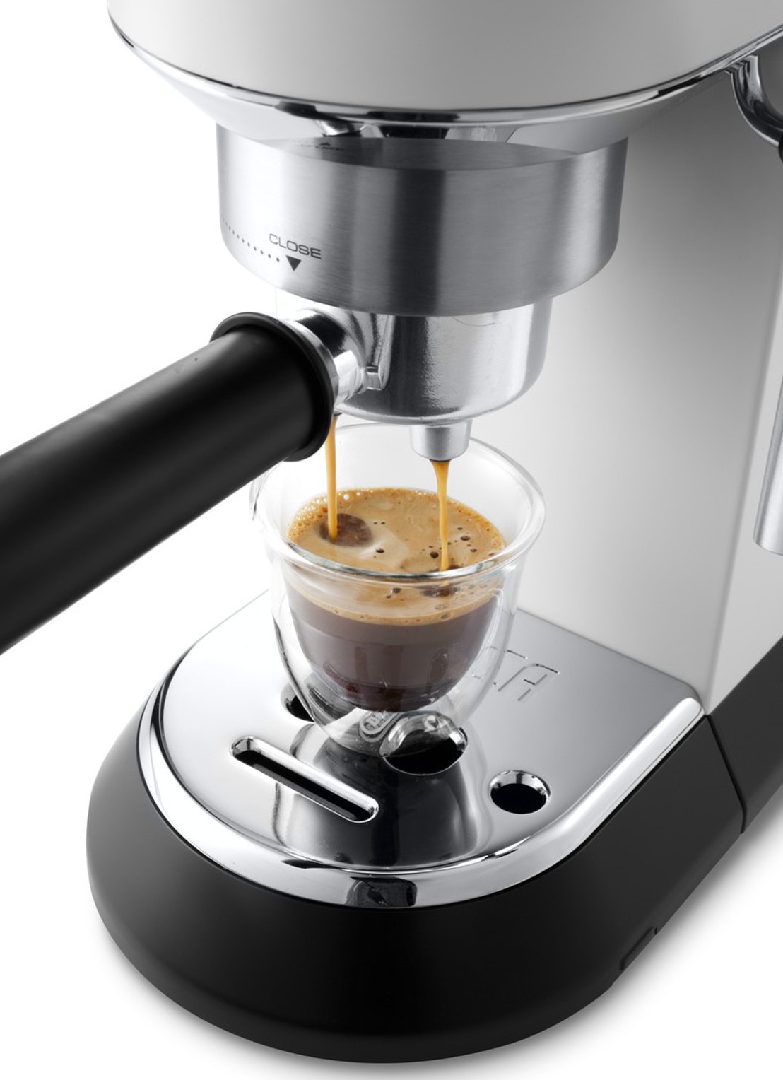 DeLonghi Dedica espressomachine EC685.W - detail 3 wit