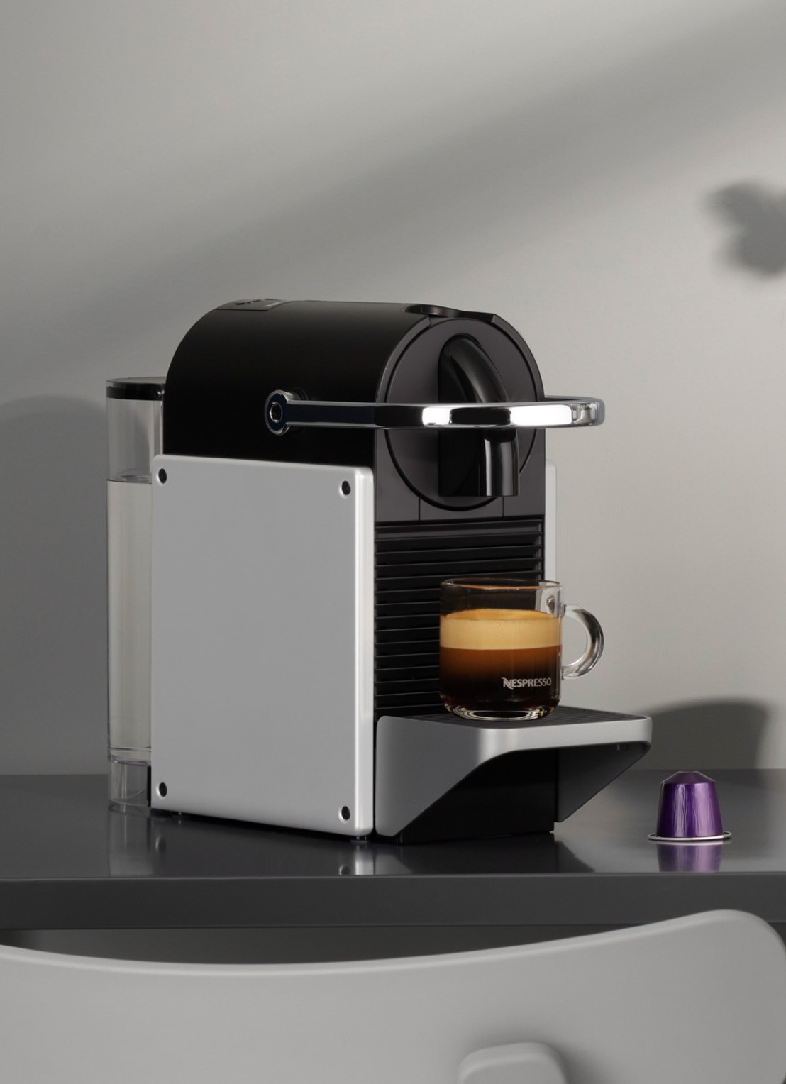DeLonghi Pixie Nespresso koffiecupmachine - EN127.S - detail 3 zilver