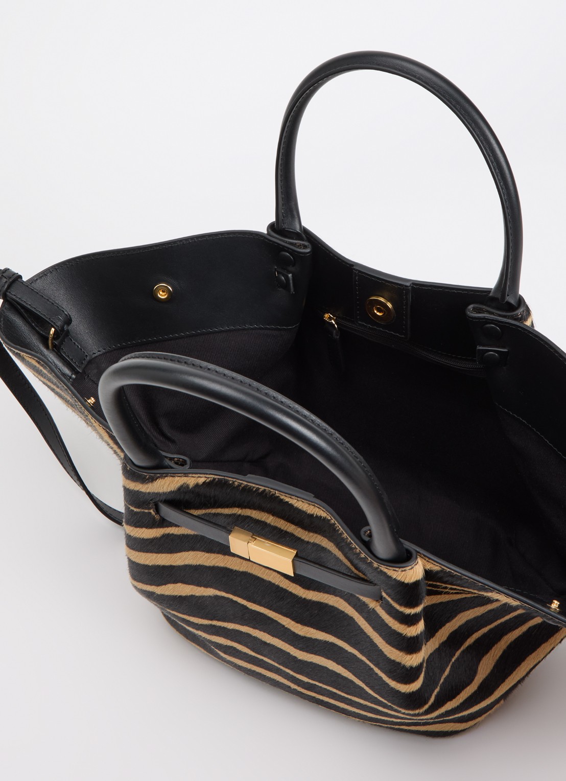 DeMellier The Midi New York handtas van kalfsleer met ponyhair en zebraprint - detail zwart