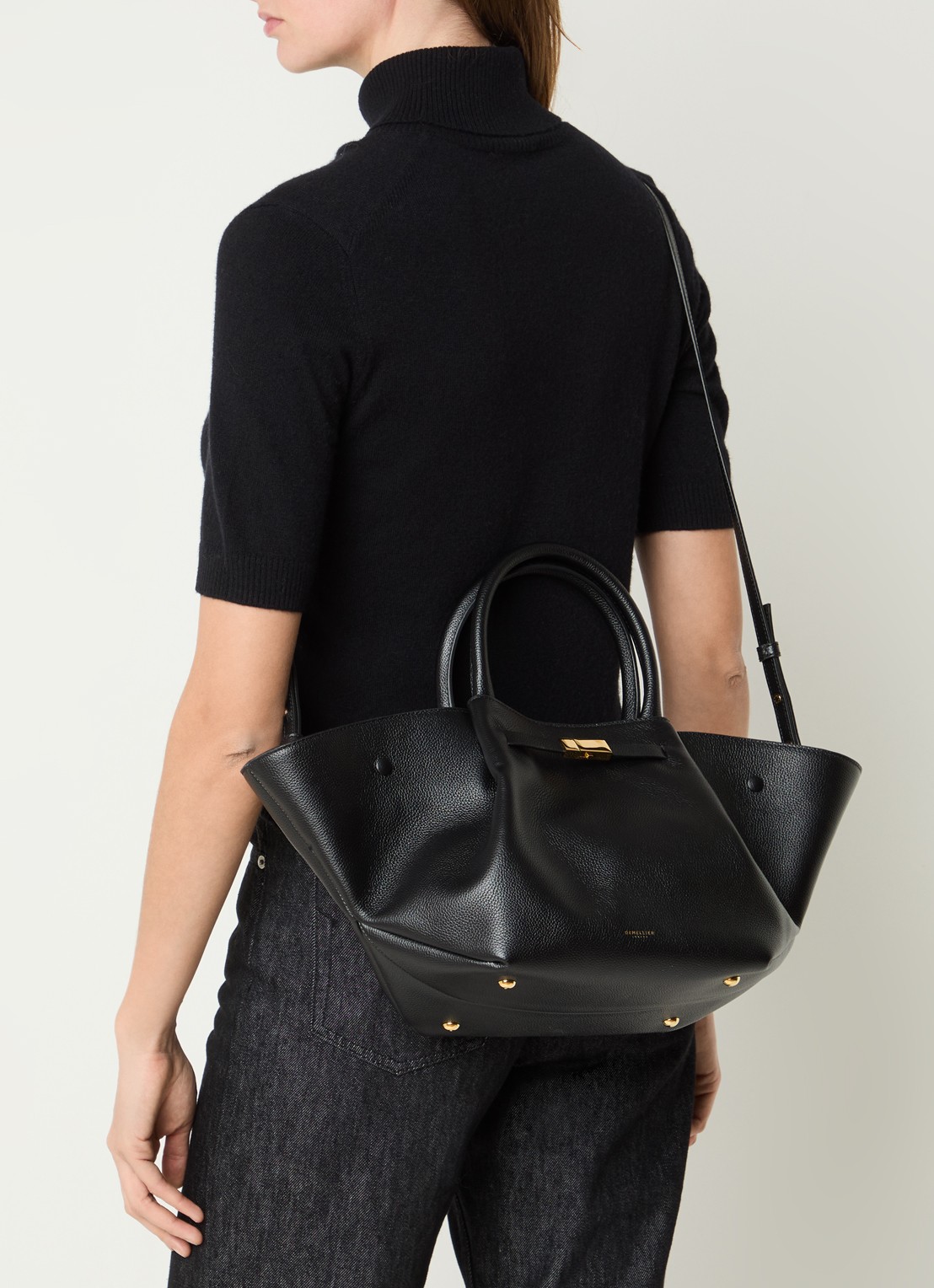 DeMellier The Midi New York handtas van leer - voorkant 6 zwart