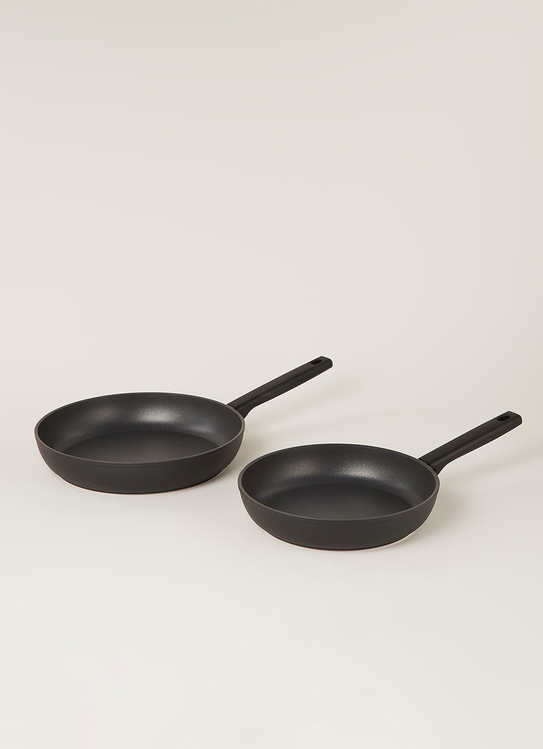 Demeyere Alu Comfort 3 Promo Set koekenpanenset 2-delig - voorkant 3 antraciet
