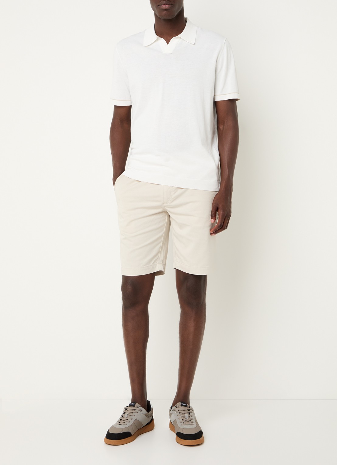 Denham Luca straight fit chino met steekzakken - voorkant 2 beige