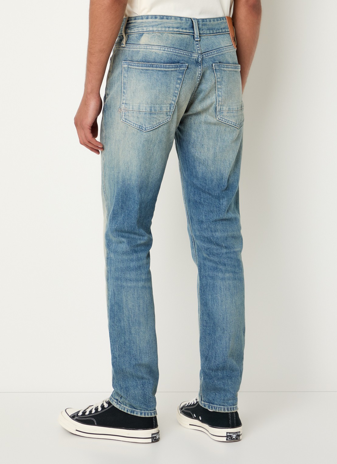 Denham Razor slim fit jeans met medium wassing - achterkant 5 indigo